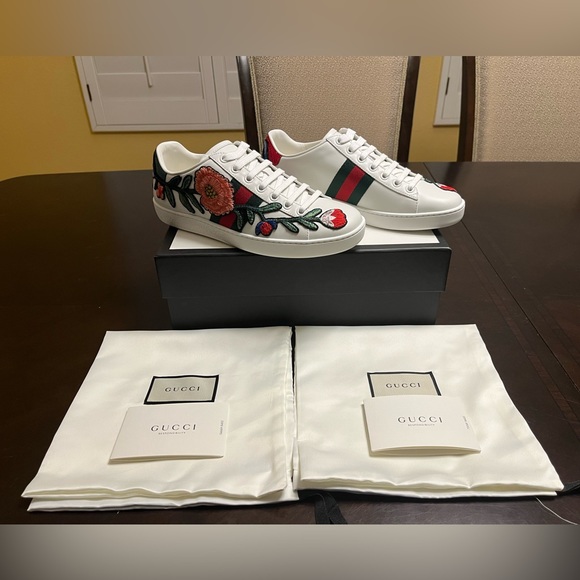Gucci Shoes - New Gucci Ace Embroidered Floral Sneaker Shoes Size 38.5 / US 8.5